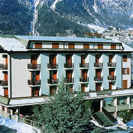 Kennedy Hotel 3*